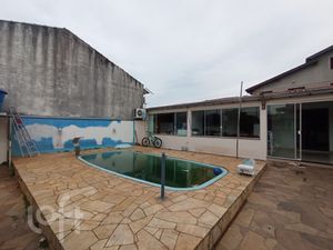 Image 15 - 898501