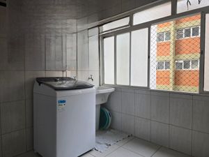 Image 9 - 898504