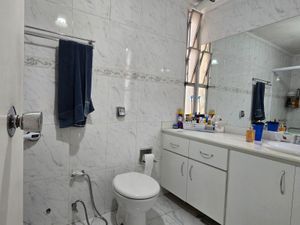 Image 13 - 898504