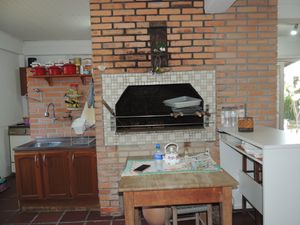 Image 9 - 898507
