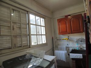Image 11 - 898507