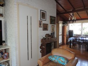 Image 21 - 898507