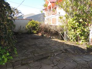 Image 1 - 898507