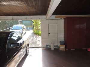 Image 3 - 898507