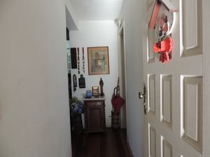 Image 4 - 898507