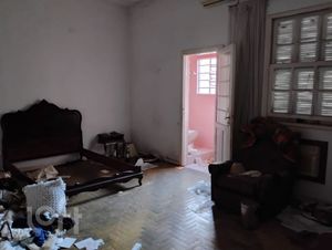 Image 9 - 898508