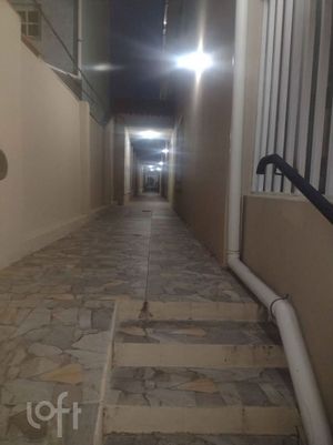 Image 8 - 898510