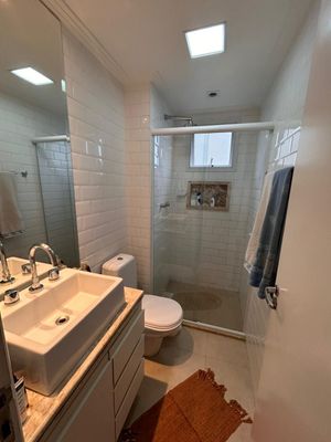 Image 18 - 898512