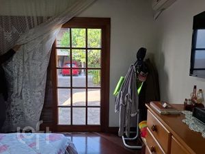 Image 11 - 898516