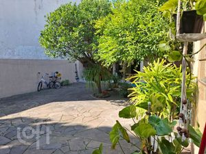 Image 17 - 898516