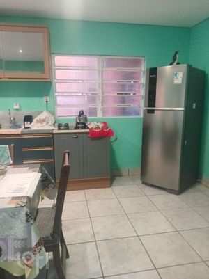 Image 19 - 898524