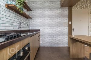Image 10 - 898529