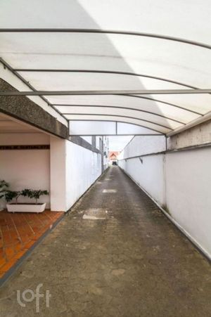 Image 16 - 898529