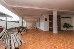 Image 11 - 898529