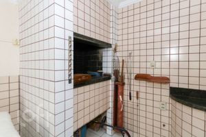 Image 43 - 898530