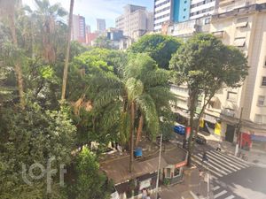 Image 13 - 898536