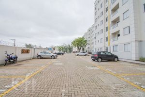 Image 17 - 898538