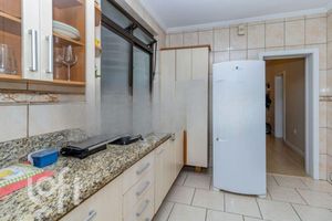 Image 32 - 898541