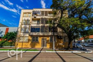 Image 35 - 898541