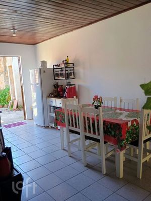 Image 4 - 898542