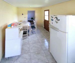 Image 3 - 898550