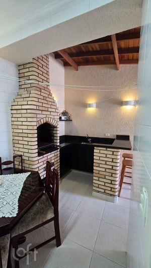 Image 9 - 898552