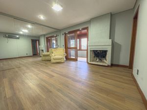 Image 15 - 898554