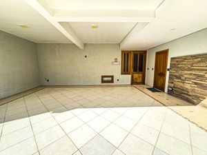 Image 20 - 898554