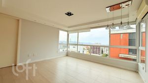 Image 3 - 898557