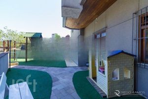 Image 34 - 898558