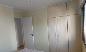 Image 3 - 898582