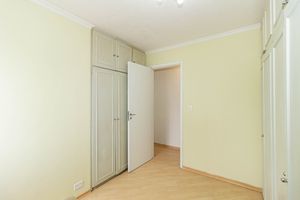 Image 13 - 898582