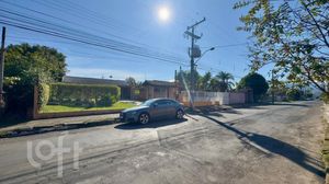 Image 21 - 898595