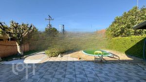 Image 2 - 898595