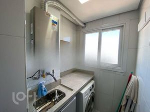 Image 9 - 898596