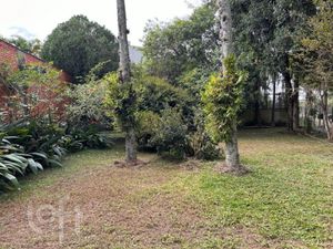 Image 23 - 898597
