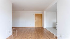 Image 11 - 898600