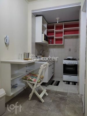 Image 8 - 898603