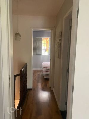 Image 3 - 898612