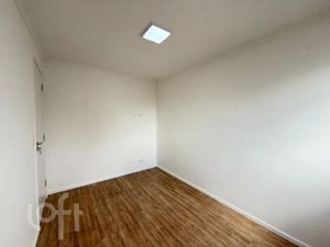 Image 8 - 898618
