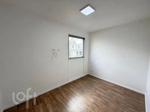 Image 7 - 898618