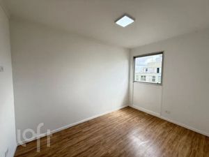 Image 6 - 898618