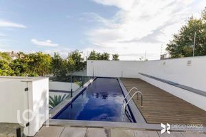 Image 9 - 898623