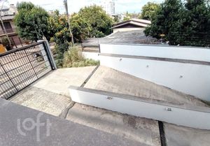 Image 10 - 898623
