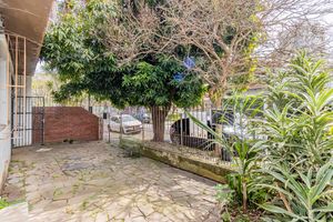 Image 3 - 898626