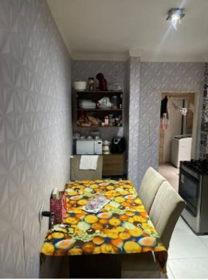 Image 4 - 898628