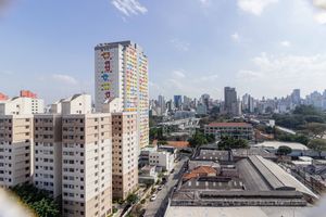 Image 4 - 898632