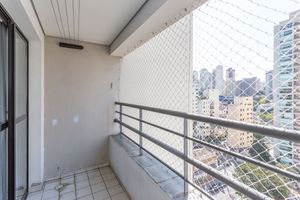 Image 5 - 898636