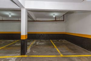 Image 38 - 898636