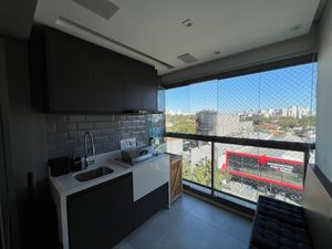 Image 9 - 898647